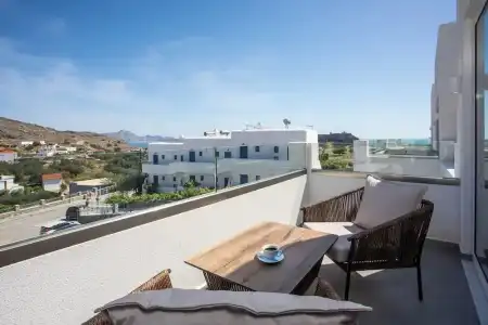 Lambis Studios & Apartments - 33