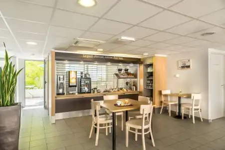 B&B Cannes La Bocca Plage - 20