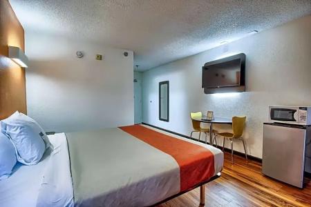 Motel 6 Columbus, OH - West - 45