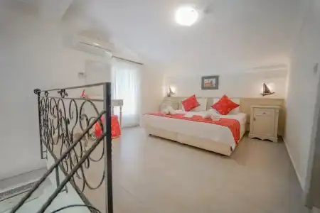 Alacati Marina Palace - 41