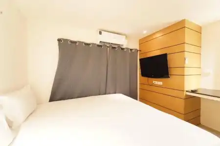 UPARs Sukhumvit 11 Nana - 28