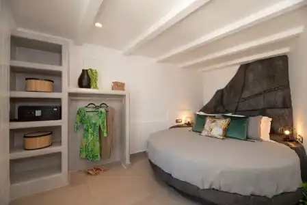 Daydream Luxury Suites - 107