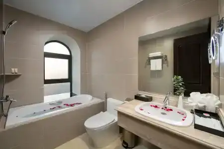 Halios Luxury Halong - 47