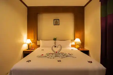 Thanthip Beach Resort - 4