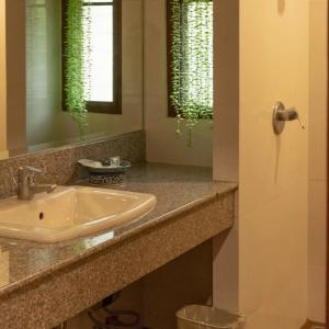 Sailom Resort Bangsaphan - 24