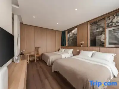 Mercure Chartres Est - 93