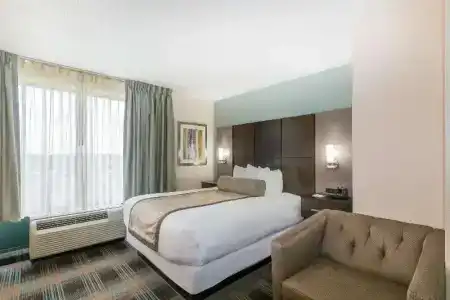 Wingate by Wyndham - Orlando International Airport - 26