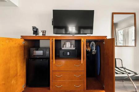 Vagabond Inn Glendale - 34