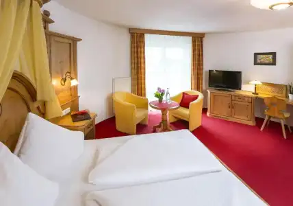Hotel - 47