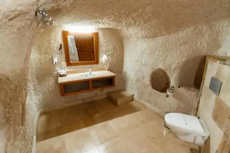 Amber Cave Suites - 8