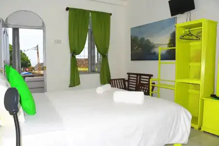 Rampart View Guest House - 36
