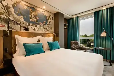 Motel One Paris-Porte Dorée - 2