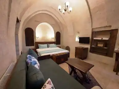 Armesos Cave - 123