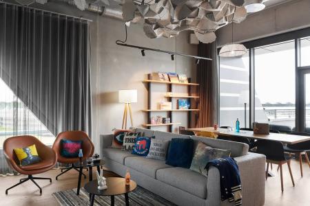 Moxy Cologne Bonn Airport - 16