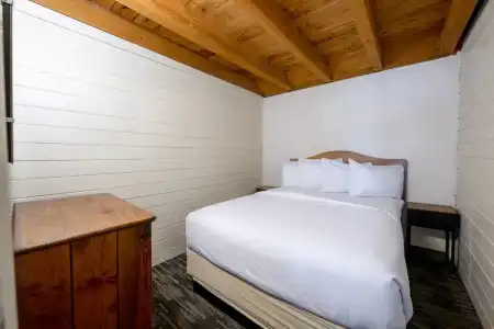 Depe Dene Lakeside Resort - 222