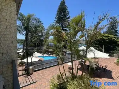 El Lago Waters Motel - 78