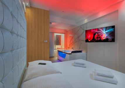 Aura Design & Garden Pool - 33