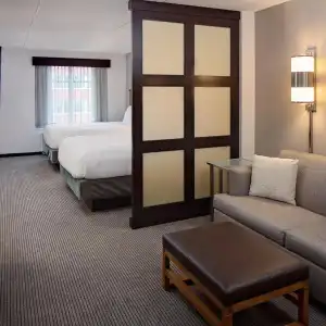 Hyatt Place Pittsburgh-North Shore - 25