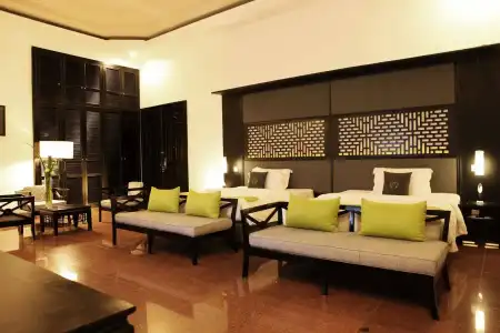 White Mansion - 5