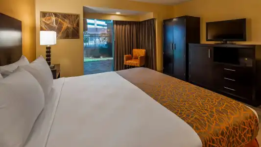 Best Western The Plaza Honolulu Airport - Free Breakfast - 56