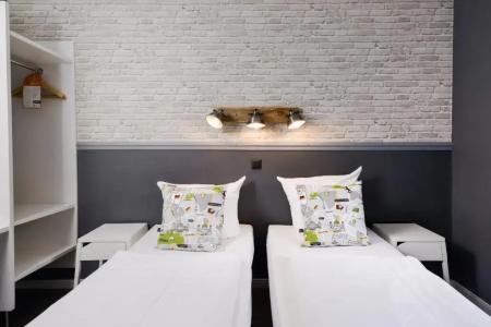 Old Town Hostel - 61