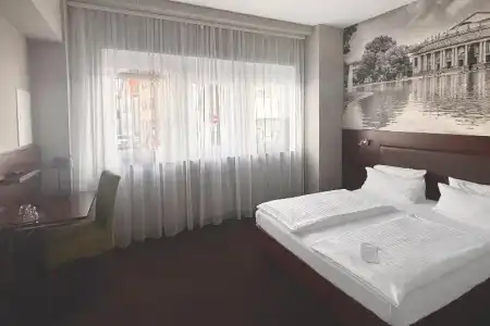 Garner Stuttgart - Zuffenhausen by IHG - 63