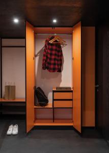 Globe Runner Rooms & Dorms - 105