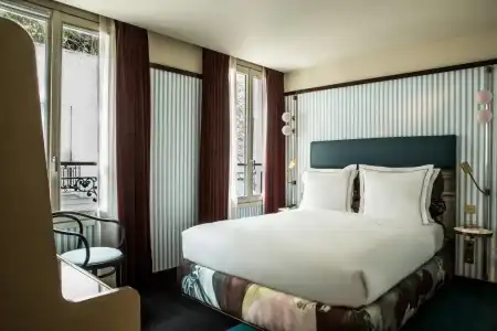 Hôtel du Rond-Point des Champs-Élysées - 69