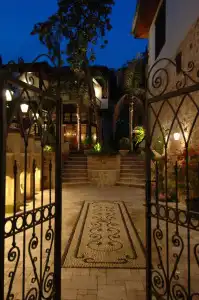 Tuvana - Special Class - 0