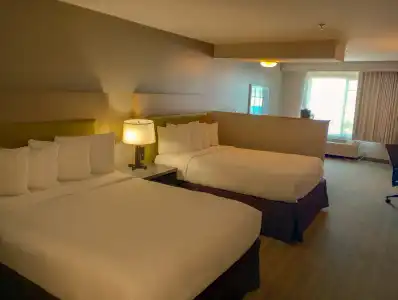 Country Inn & Suites by Radisson, Portland International Airport, OR - 2