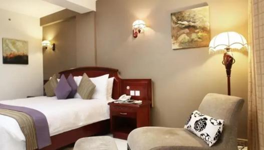 The Oyster Bay Suites - 30