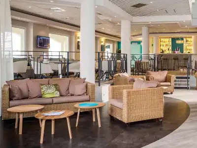 Mercure Thalasso and Spa Port Frejus - 1