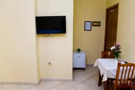 4 Stinet - 25