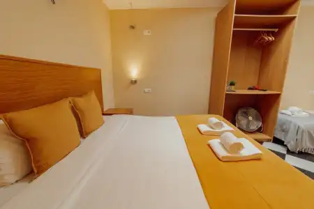 DownTown Guest House - 22