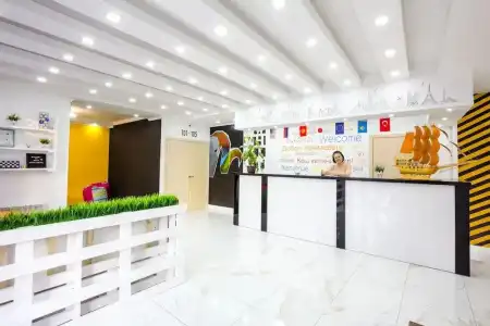 White & Hostel - 10