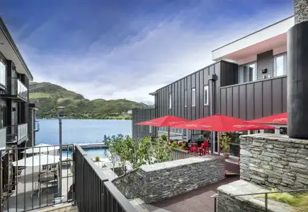 DoubleTree by Hilton Queenstown - 49