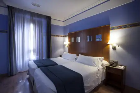 Suites Gran Via 44 Apartahotel - 21