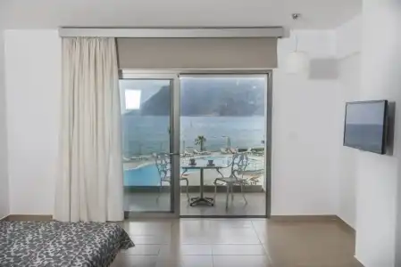 Royal Bay - 8