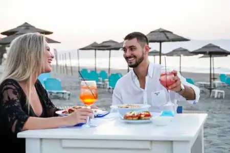 Rhoe Seaside Apartments - 7