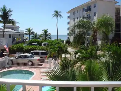 Pink Shell Beach Resort and Marina - 11