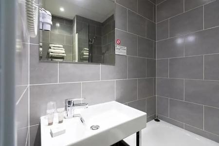 Hôtel Edmond Rostand - 44