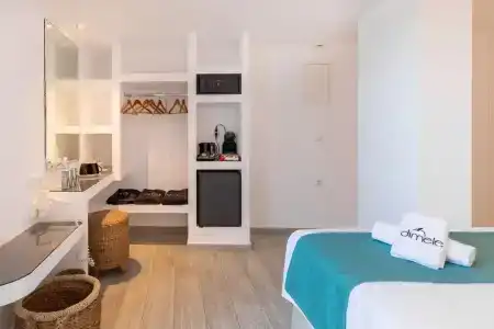 Dimele Rooms & Studios - 24