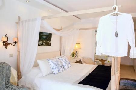 Mare Monte Small Boutique - 45