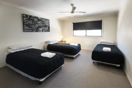 Cardiff Executive Apartments - 43