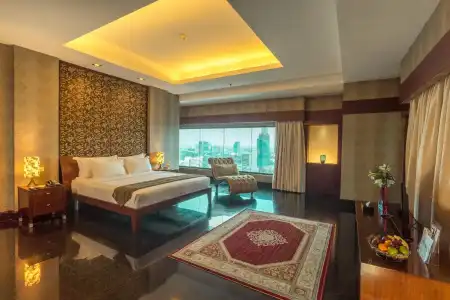 Manhattan Jakarta - 113