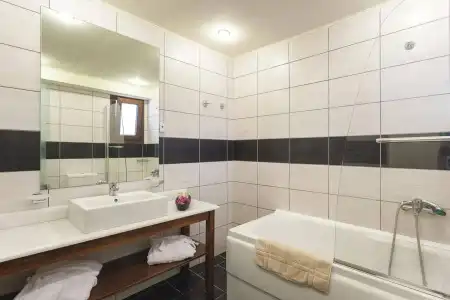 Skopelos Holidays & Spa - 42