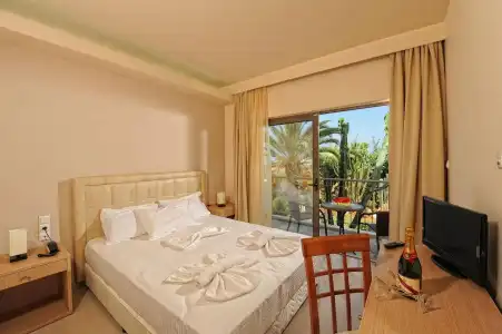 Oasis Beach Adults Only - 6