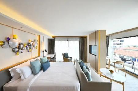 M - 305