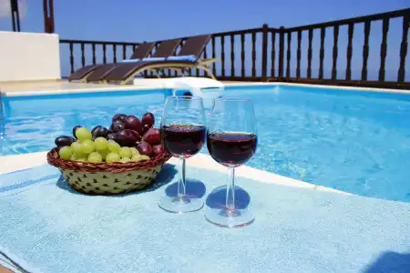 Amerisa Suites & Villa - 12