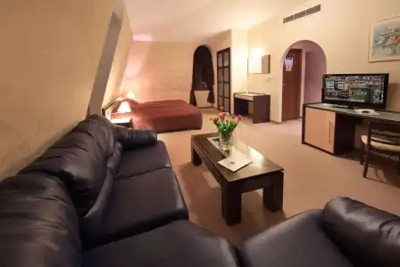 Veliko Tarnovo Premier - 1
